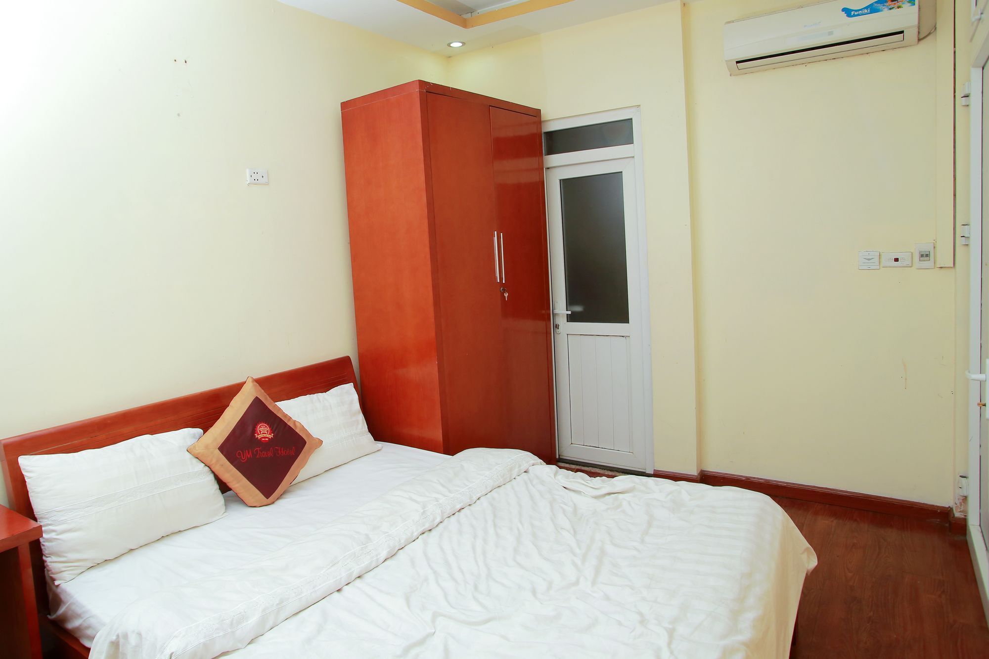 Reddoorz Near Hanoi Railway Station Kültér fotó